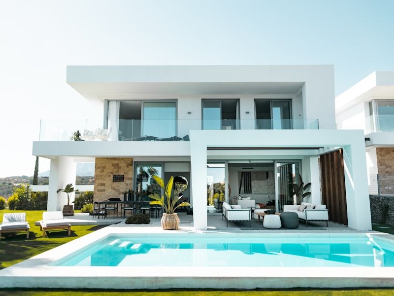 Five-bedroom Dubai villa with private pool